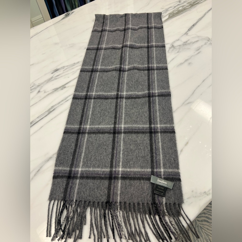 Cashmere scarf